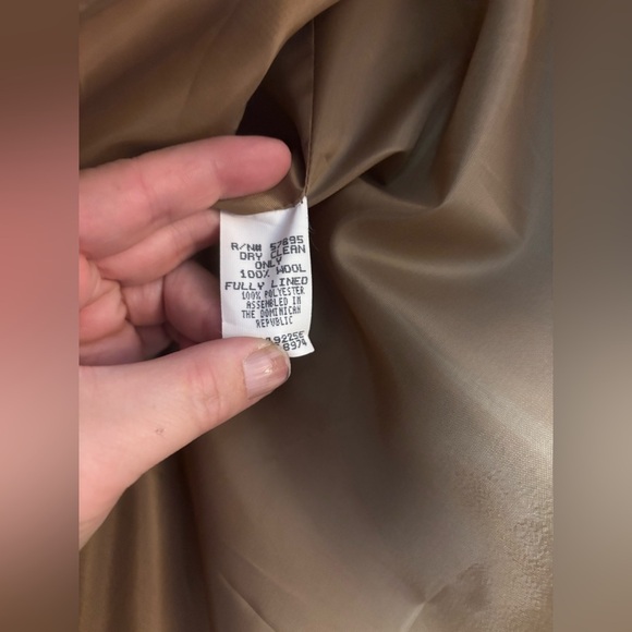 Requirements Vintage Pure Wool Caramel Color Button Blazer Size 12 - Picture 5 of 9